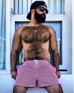 Photo by Smitty with the username @Resol702,  April 22, 2019 at 4:30 PM. The post is about the topic Gay Hairy Men