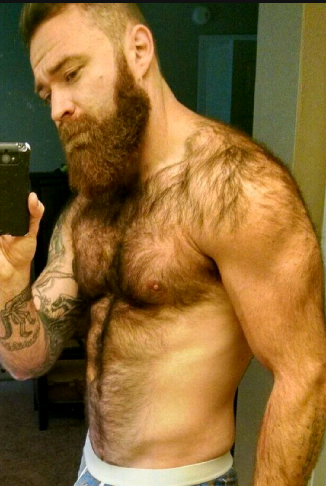 Photo by Smitty with the username @Resol702,  December 14, 2019 at 12:07 AM. The post is about the topic Gay Hairy Men