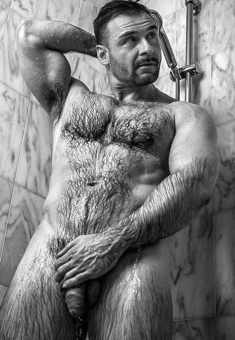 Photo by Smitty with the username @Resol702,  February 11, 2019 at 3:39 PM. The post is about the topic Gay Hairy Men