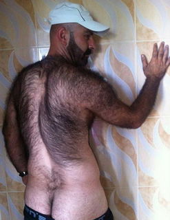 Photo by Smitty with the username @Resol702,  July 13, 2023 at 3:31 PM. The post is about the topic Gay Hairy Back