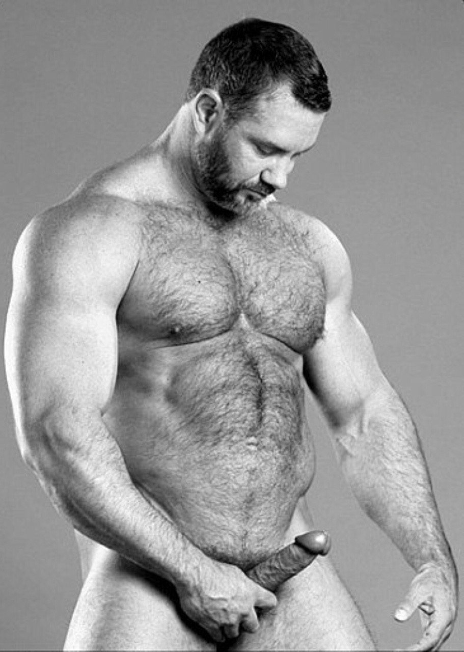 Photo by Smitty with the username @Resol702,  November 11, 2019 at 5:55 PM. The post is about the topic Gay Hairy Men