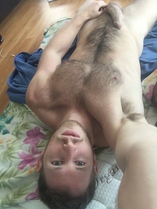 Photo by Smitty with the username @Resol702,  February 4, 2019 at 7:59 PM. The post is about the topic Gay Hairy Men