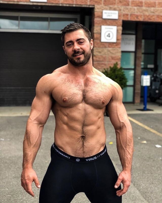 Photo by Smitty with the username @Resol702,  March 6, 2019 at 1:38 AM. The post is about the topic Gay Muscle