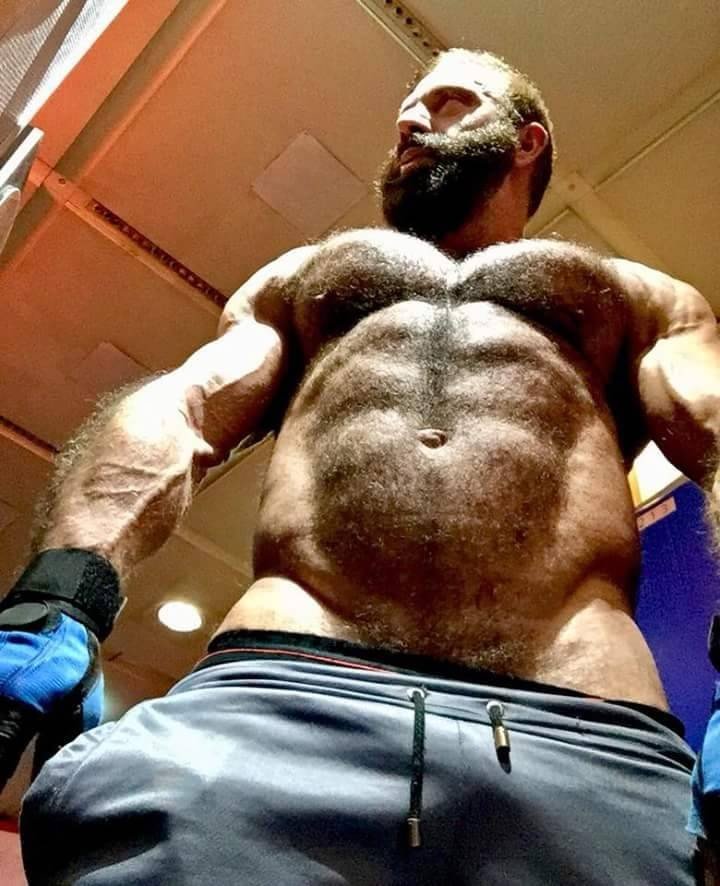 Photo by Smitty with the username @Resol702,  May 13, 2019 at 8:55 AM. The post is about the topic Hairy bears