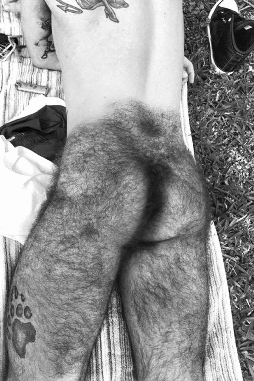 Photo by Smitty with the username @Resol702,  April 21, 2019 at 5:50 PM. The post is about the topic Hairy butt