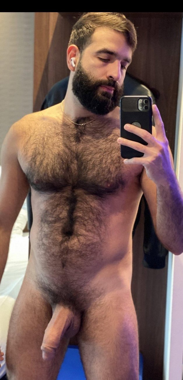 Photo by Smitty with the username @Resol702,  April 26, 2024 at 2:44 PM. The post is about the topic Gay Hairy Men