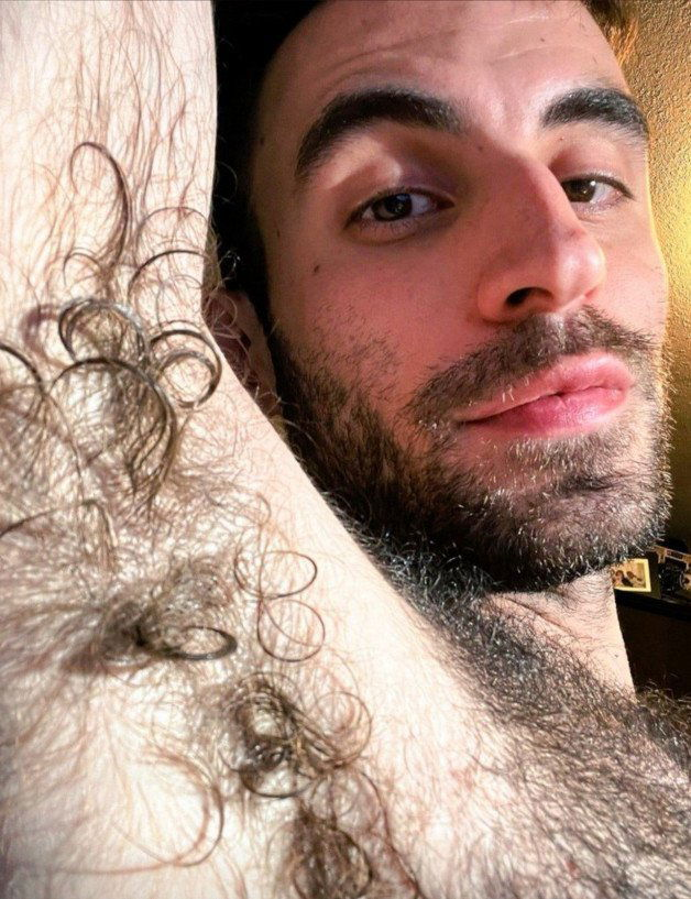 Photo by Smitty with the username @Resol702,  March 10, 2024 at 2:49 PM. The post is about the topic Gay Hairy Armpits