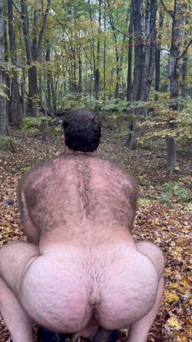 Photo by Smitty with the username @Resol702,  December 20, 2023 at 4:06 PM. The post is about the topic Gay Hairy Back