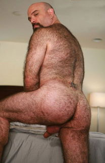 Photo by Smitty with the username @Resol702,  August 19, 2022 at 3:18 PM. The post is about the topic Gay Hairy Back