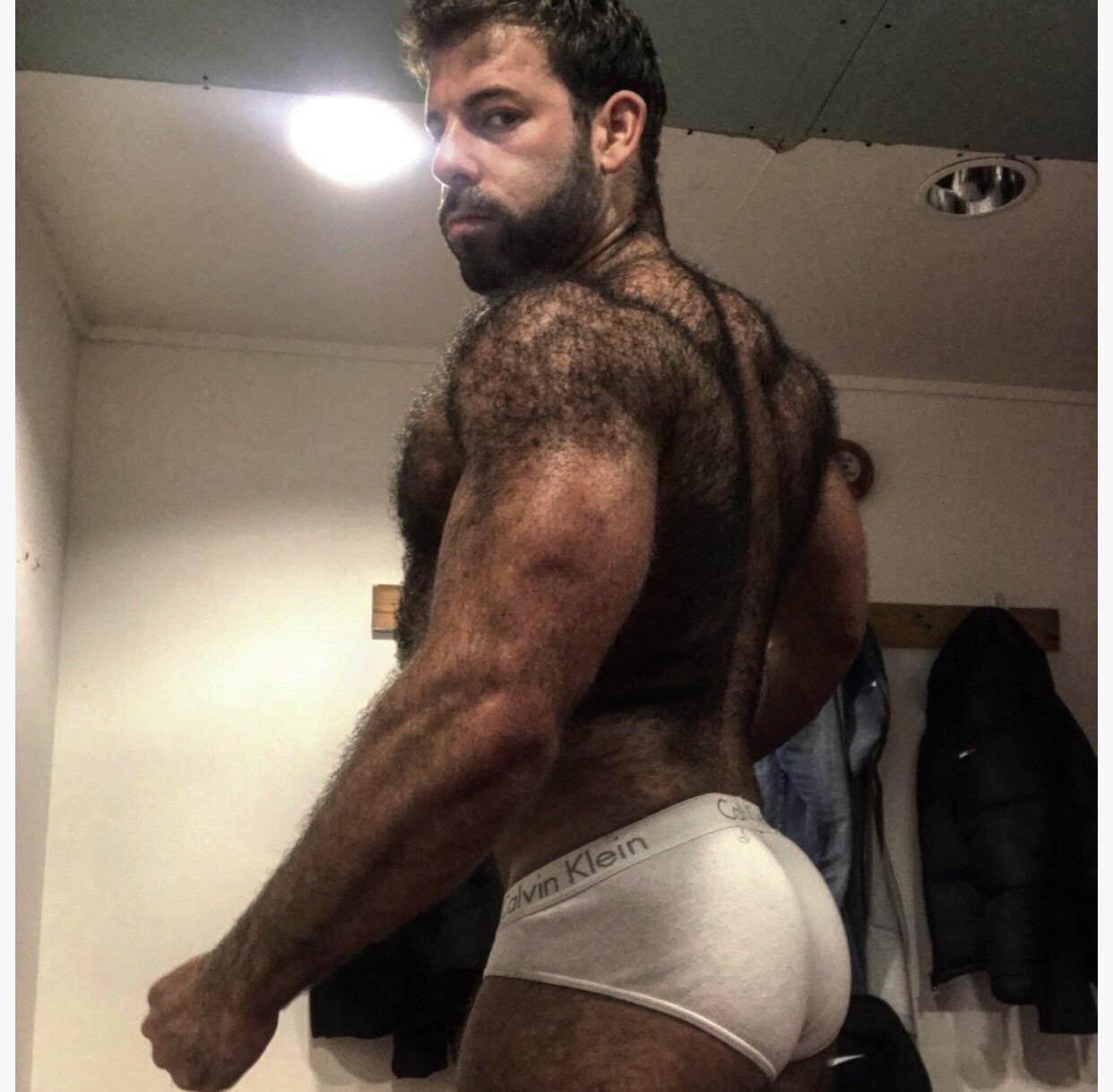 Photo by Smitty with the username @Resol702,  March 31, 2019 at 3:20 AM. The post is about the topic Hairy bears