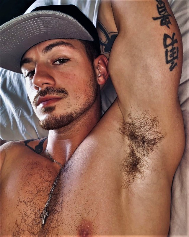 Photo by Smitty with the username @Resol702,  December 3, 2020 at 6:58 PM. The post is about the topic Gay Hairy Armpits