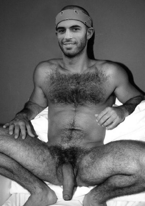 Photo by Smitty with the username @Resol702,  July 20, 2021 at 3:16 PM. The post is about the topic Gay Hairy Men