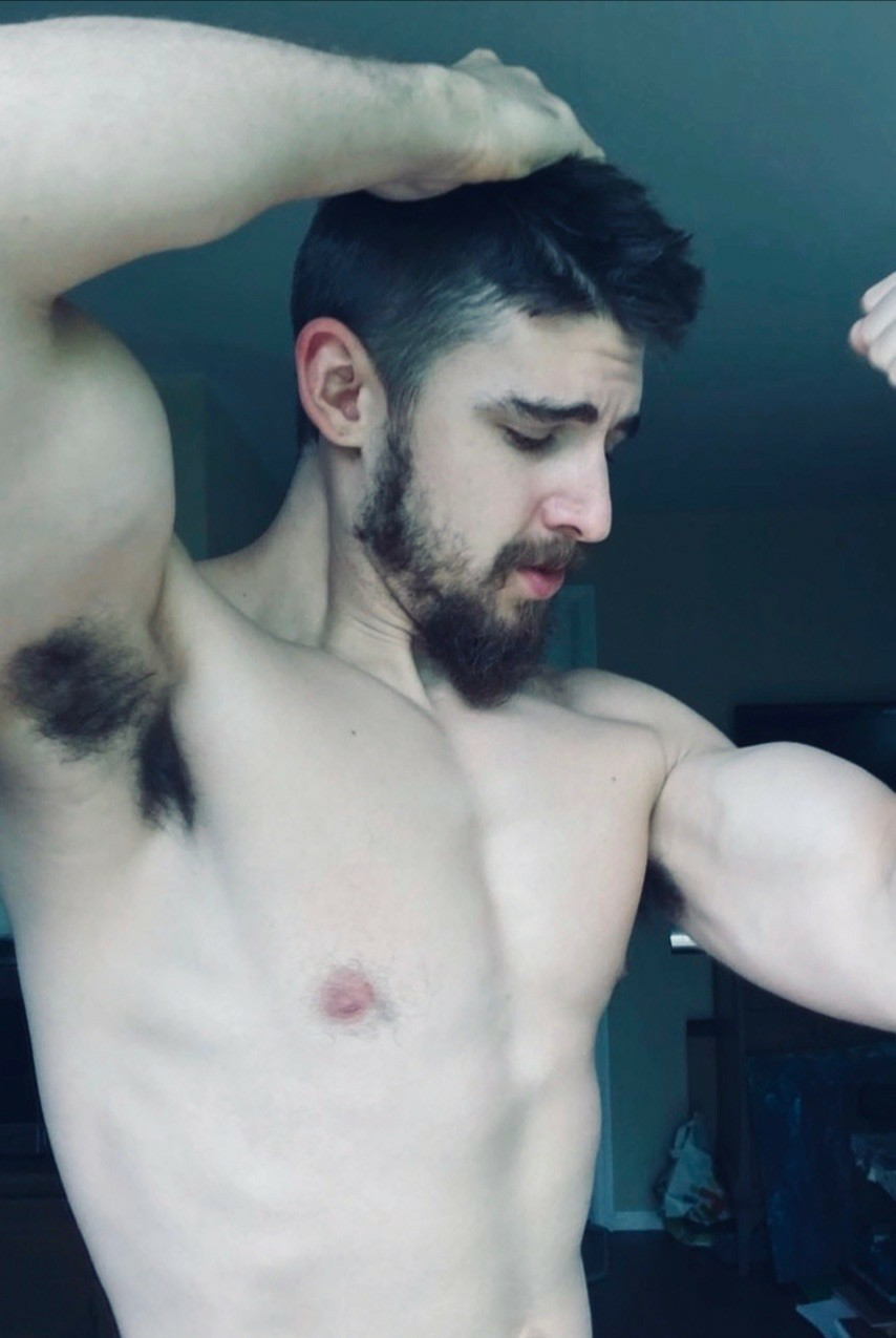 Photo by Smitty with the username @Resol702,  December 6, 2020 at 8:48 PM. The post is about the topic Gay Hairy Armpits