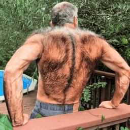 Photo by Smitty with the username @Resol702,  June 30, 2021 at 7:30 PM. The post is about the topic Gay Hairy Back