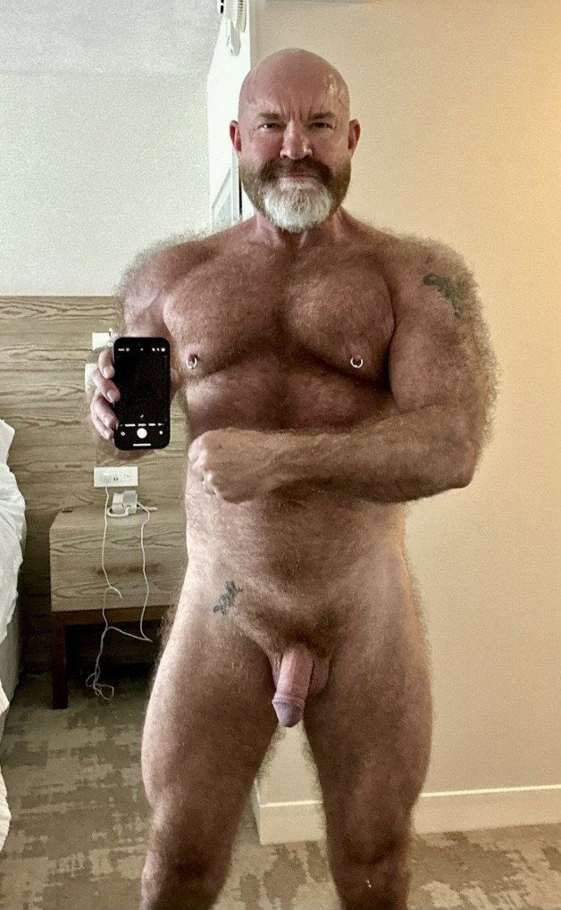 Photo by Smitty with the username @Resol702,  March 8, 2024 at 4:04 PM. The post is about the topic Gay Hairy Men