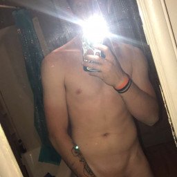 Photo by DaddyCJ01 with the username @Daddybdick,  February 28, 2021 at 9:32 AM. The post is about the topic Amateur selfies