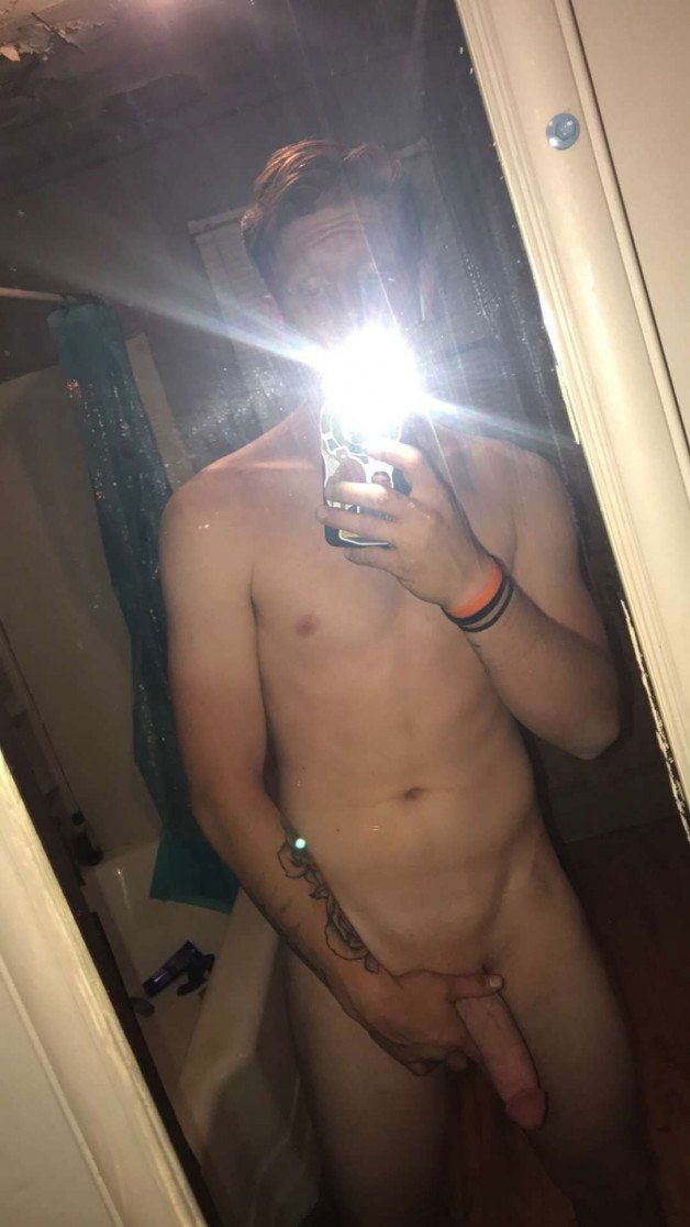 Photo by DaddyCJ01 with the username @Daddybdick,  February 28, 2021 at 9:32 AM. The post is about the topic Amateur selfies