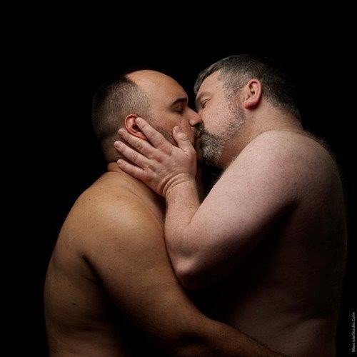 Album by PabloOz with the username @PabloOz, who is a verified user,  April 11, 2021 at 7:43 PM. The post is about the topic GayTumblr and the text says '#bear#couple#bear'