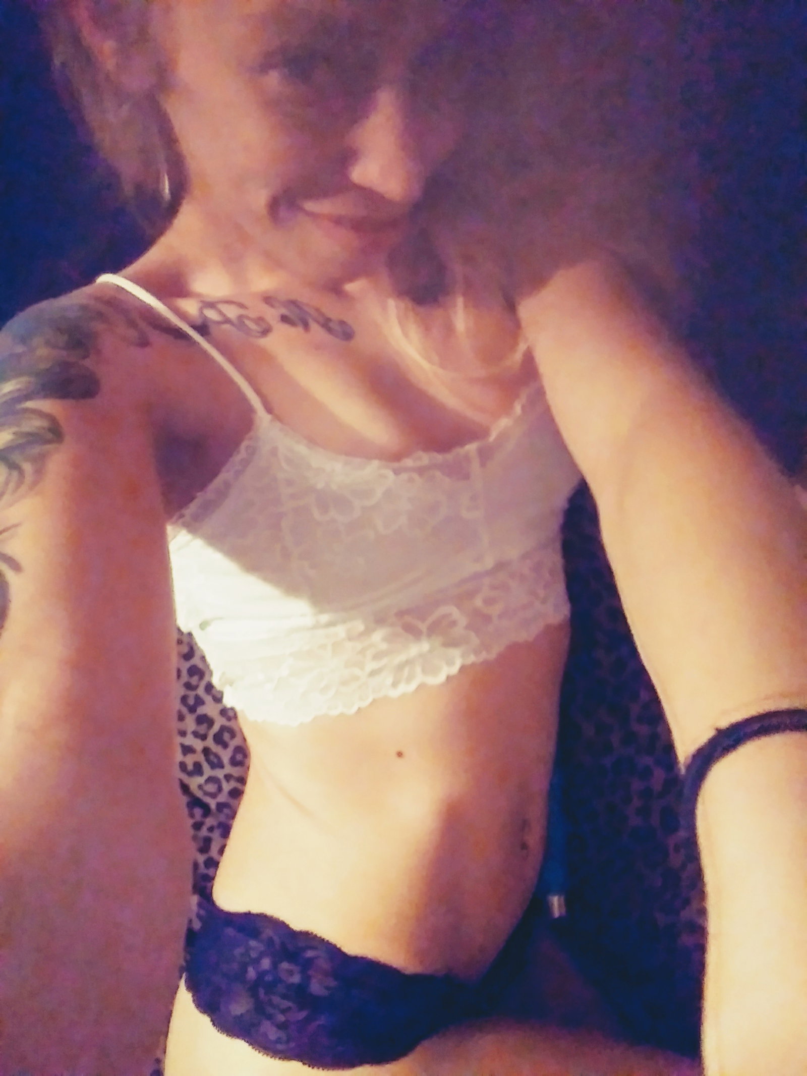 Photo by SexyXXXStoner with the username @LickableLayla69,  June 18, 2018 at 3:19 PM and the text says 'Ri$e and Grind my loves !

Also Wake & Bake ! Ill be taking it easy today...not feeling the best . blahh ?'