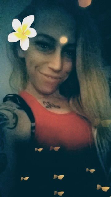 Album by SexyXXXStoner with the username @LickableLayla69,  June 23, 2018 at 3:28 PM and the text says 'Goofing around this morning ...sexy photo shoot tonight ! Click below to see EVERYTHING . ;)'