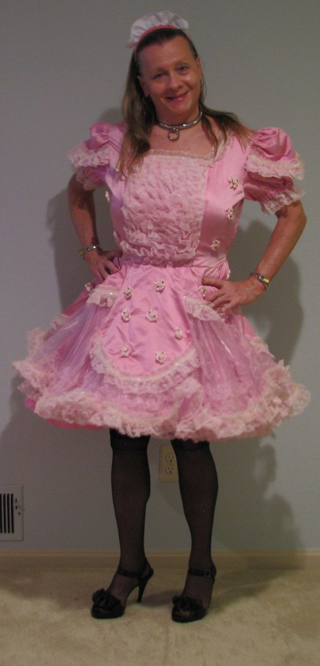 Photo by Chrisissy with the username @Chrisissy,  September 16, 2023 at 11:28 AM. The post is about the topic Sissy and the text says 'Chrisissy in her Pink Sissy Maid outfit available to serve!'