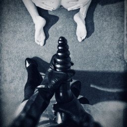 Photo by SwitchForHer with the username @SwitchForHer,  December 22, 2021 at 7:26 PM. The post is about the topic Femdom pegging