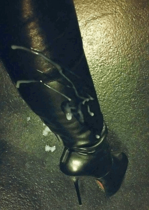 Photo by SwitchForHer with the username @SwitchForHer,  March 25, 2021 at 1:36 PM. The post is about the topic Domination, Fetish, Bdsm, Mistress and the text says '#femdom, #mistress, #leather, #boots, #cumtribute, #cum'