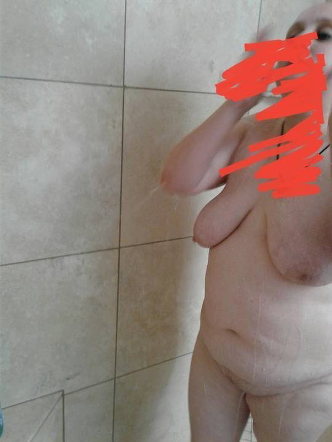 Photo by Booboo1106 with the username @Booboo1106,  September 11, 2021 at 8:58 AM. The post is about the topic Naked wife in the bathroom