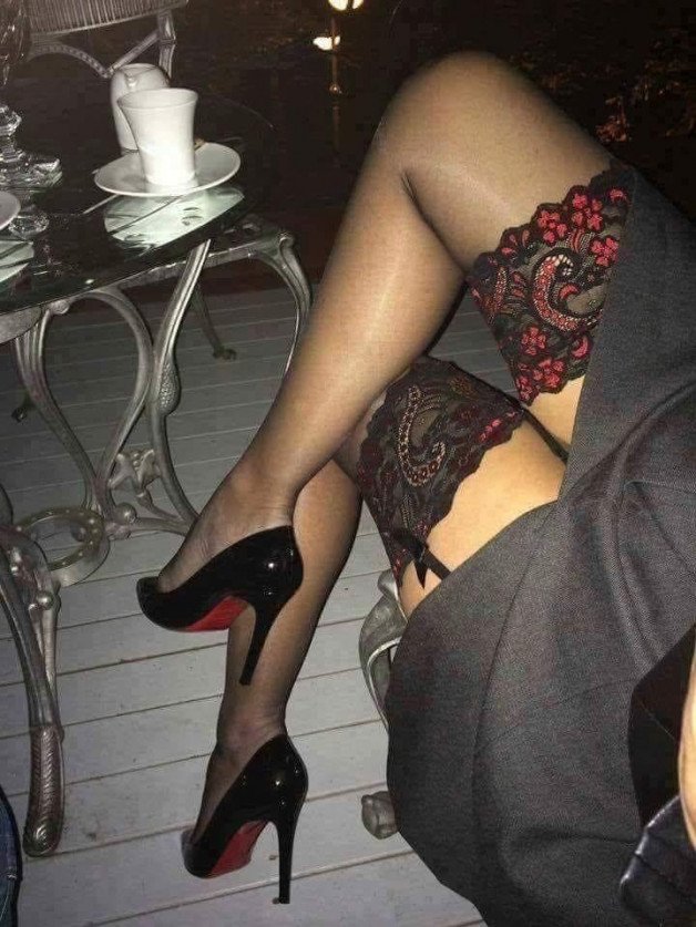 Photo by RadarOHanys with the username @RadarOHanys,  August 18, 2021 at 8:36 PM. The post is about the topic Stockings