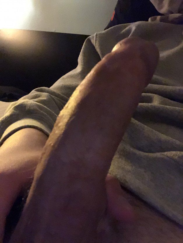 Photo by 44Aaronbigcock with the username @44Aaronbigcock,  March 11, 2021 at 11:49 PM. The post is about the topic Boys & Cocks and the text says 'why i cant find any girl who loves cum in her mouth'