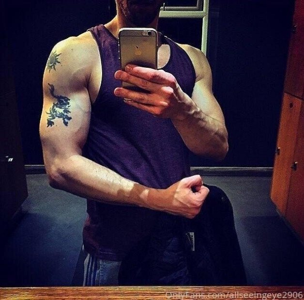 Photo by Allseeingeye666 with the username @Allseeingeye666,  April 10, 2021 at 1:57 PM. The post is about the topic Gay and the text says 'My Biceps Worked out ! ?? #Alpha #alphafitmales #muscles'