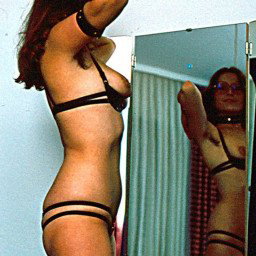 Photo by piccollector01 with the username @piccollector01,  April 4, 2022 at 6:34 AM. The post is about the topic Retro Porn and the text says 'retro babe 490'