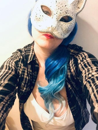 Maskedmummybella