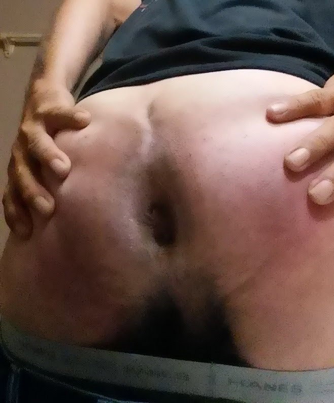 Photo by Suck big dick with the username @Lookforcock, who is a verified user,  December 17, 2018 at 7:36 PM and the text says 'For those who might want to get a little look at my ass'