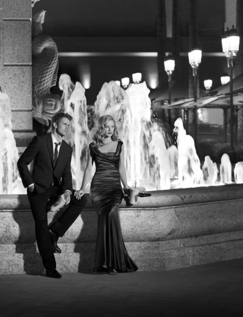 Photo by Schadenfreude with the username @Schadenfreude,  December 3, 2016 at 2:42 AM and the text says 'attimi-e-ricordi:♥a&amp;r #hetero  #couple  #sfw  #formal  #wear  #dress  #man  #in  #suit  #seated  #Fountain'