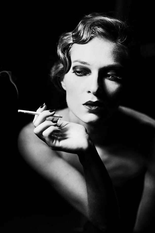 Photo by Schadenfreude with the username @Schadenfreude,  March 4, 2016 at 7:30 PM and the text says 'black-white-madness:

Madness:Photographer: Roza Sampolinska Model: Karolina Wianecka #female  #Simone  #cigarette  #noir  #hands  #gloves'