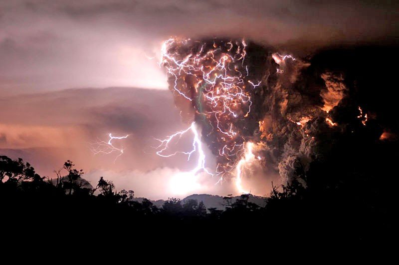 Watch the Photo by Schadenfreude with the username @Schadenfreude, posted on December 28, 2016 and the text says 'witchy14you:

rylutz:


Nature; the most beautiful and serene is often the most ruthless and destructive


Would have loved to too have seen that ! #nature  #Thunder  #powerful  #nature  #reference  #stormy  #storm  #magic  #scary'