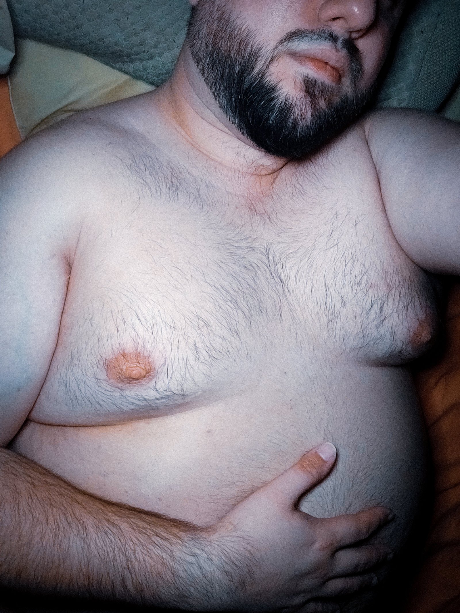 Photo by TheBearWannabe with the username @TheBearWannabe, who is a star user,  May 14, 2019 at 7:28 AM. The post is about the topic Bears, Cubs, and Otters and the text says 'Feeling extra pent up in bed this evening without these blankets <3'