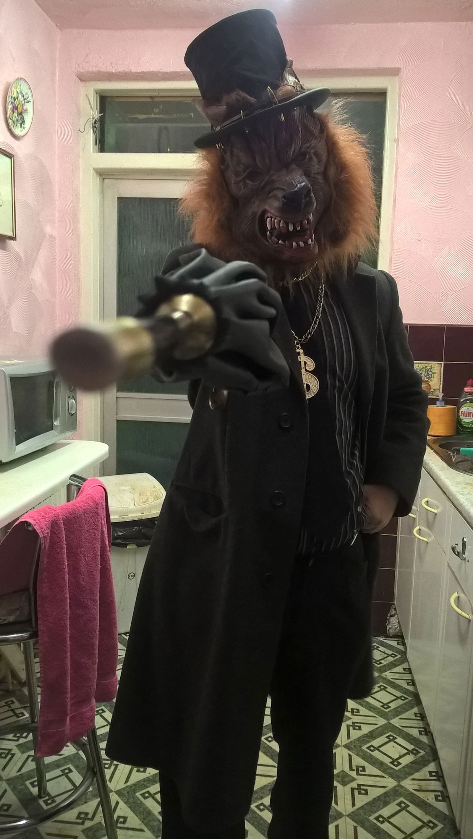 Album by CatBoi with the username @CatBoi, who is a verified user,  December 18, 2018 at 11:34 PM. The post is about the topic Cosplay and the text says 'Say hello to the big bad wolf
#wolf #nonnude #cosplay #gangster #werewolf'