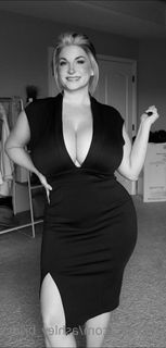 Shared Photo by brnzgus with the username @brnzgus,  September 28, 2024 at 2:53 PM. The post is about the topic Thick in Tight Dress