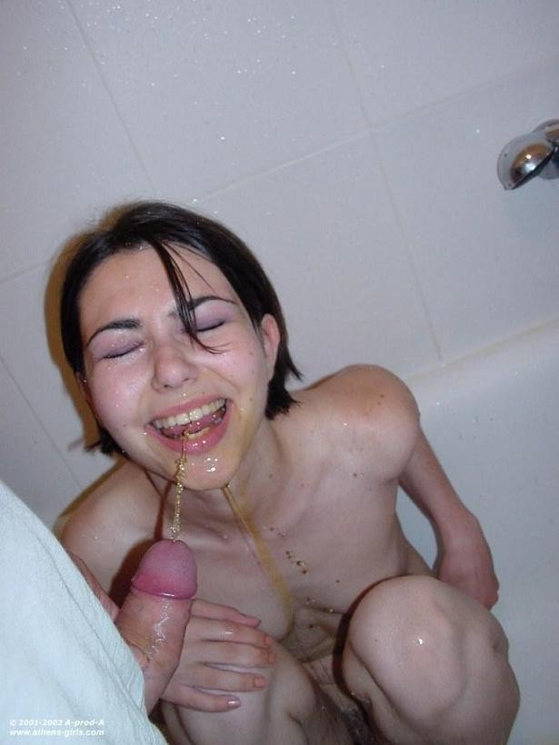 Photo by urodisco with the username @urodisco,  February 8, 2013 at 9:09 PM and the text says 'A little break from showering&hellip; #piss  #pissing  #pee  #bathtub  #face  #facial  #smile  #teeth  #cute  #beauty  #athensgirls  #yellow  #uro'