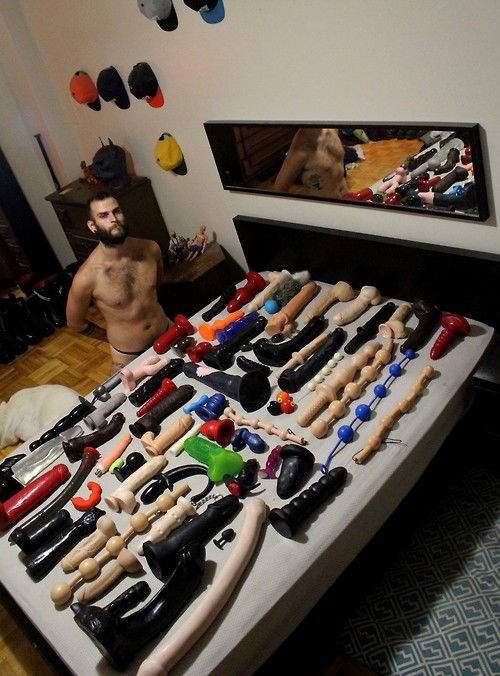 Photo by phukhole  (NSFW) with the username @phukhole, who is a verified user,  January 31, 2019 at 10:22 PM and the text says 'I WISH my collection was this big!'