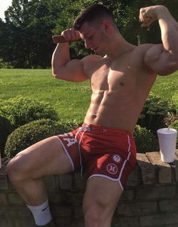 Photo by sydhotguys with the username @sydhotguys, who is a verified user,  January 31, 2020 at 11:36 AM. The post is about the topic Gay Outdoor Fun