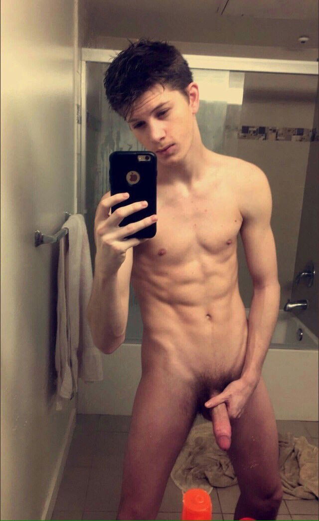 Photo by sydhotguys with the username @sydhotguys, who is a verified user, posted on June 26, 2019. The post is about the topic Twinks