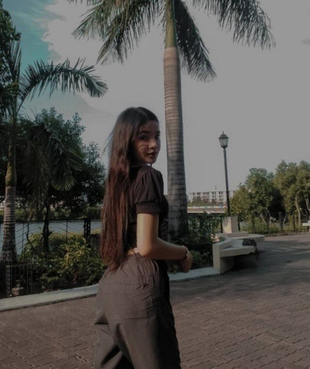 Album by alexxx000 with the username @alexxx000,  April 2, 2021 at 5:08 PM. The post is about the topic CUMTRIBUTE ME PLEASE and the text says 'CUMTRIBUTE PLEASE 
#ilovetributes
#filipina
#prettyyoung'