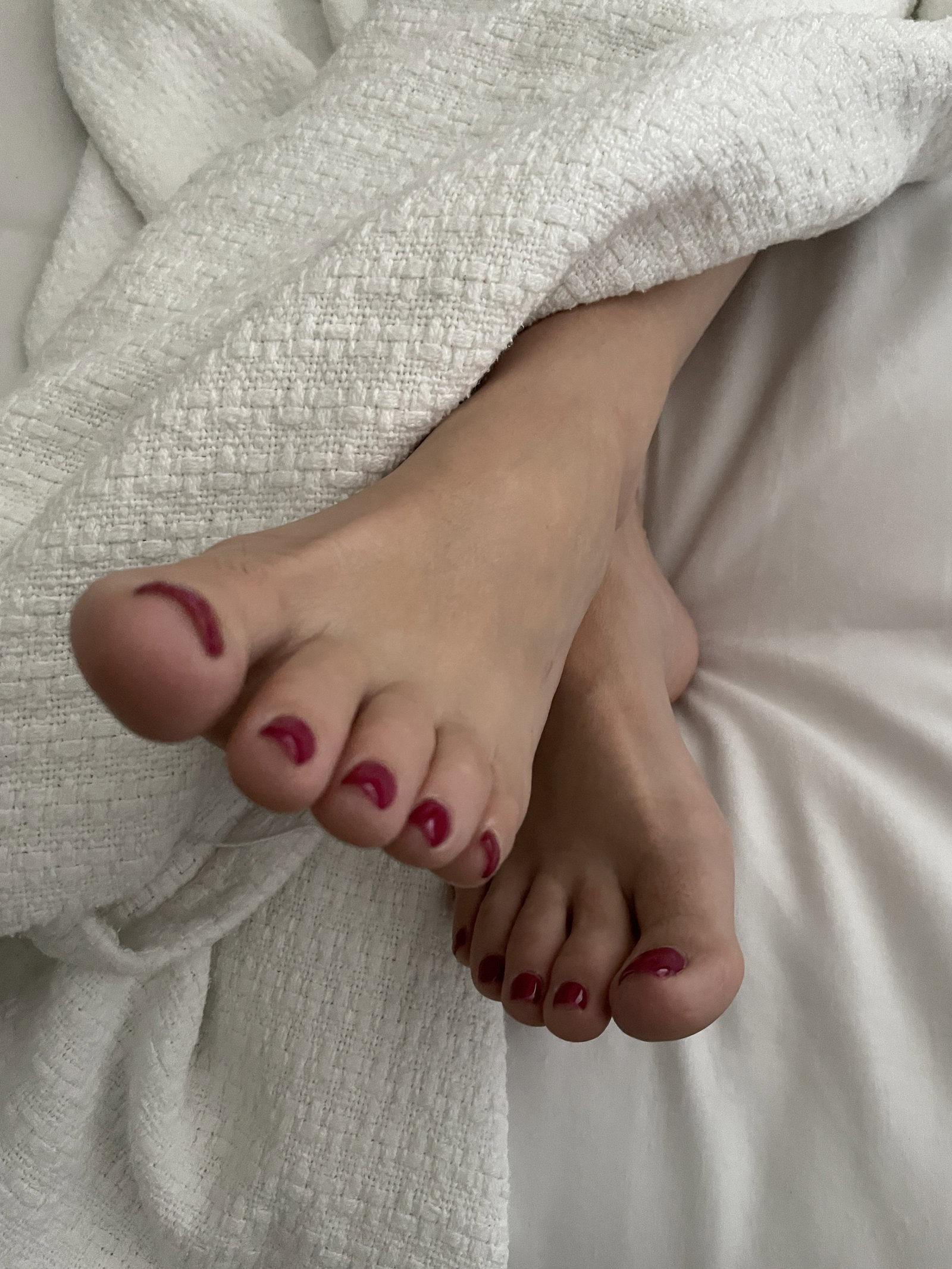 Photo by wifeyfeet with the username @wifeyfeet,  December 1, 2021 at 2:07 PM. The post is about the topic Foot Worship