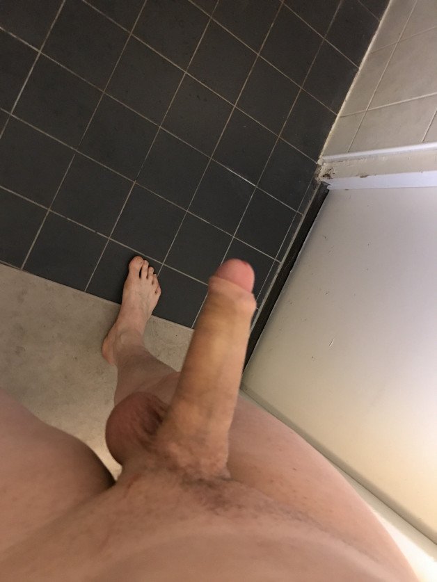 Album by Marc92hgv with the username @Marc92hgv,  May 31, 2021 at 6:48 PM. The post is about the topic Shemale Twinks and the text says 'shower💪🥰'