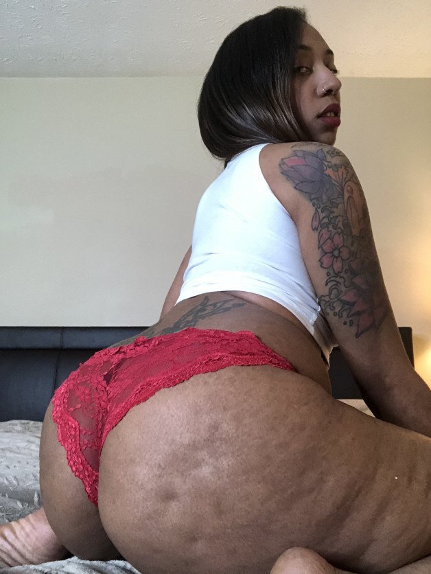Photo by Destiny Red with the username @destinyred, who is a star user,  April 11, 2021 at 12:37 AM. The post is about the topic Ass and the text says 'Heyyyy!!! Your Puerto Rican Freak as ARRIVED 😈😈'
