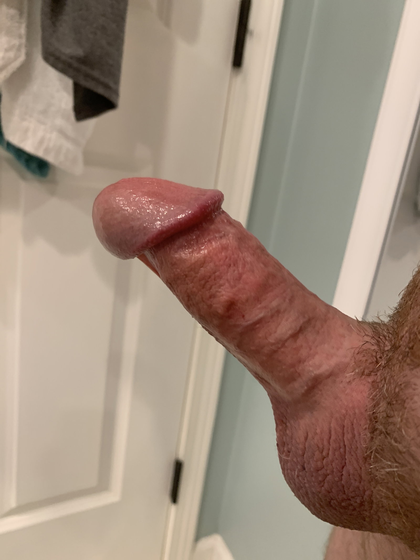 Photo by Lintnwater with the username @Lintnwater, posted on April 28, 2020. The post is about the topic Smooth thigh lover and the text says 'All trimmed up and ready'