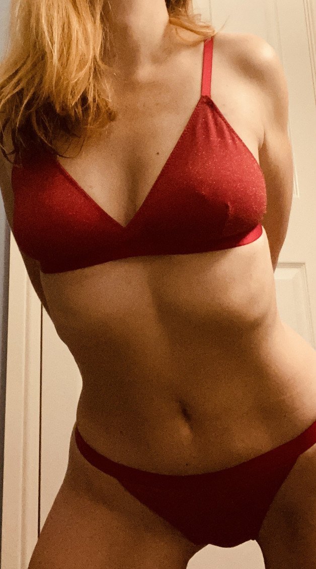 Photo by Redvixen with the username @Redvixen, who is a verified user,  December 21, 2021 at 11:06 AM. The post is about the topic Amateurs and the text says 'Something festive to make you feel warm, let me know when you want me to take these off'